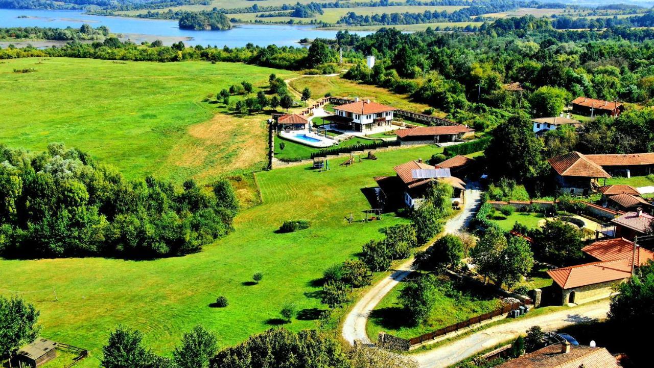 Complex Pristan In The Mountain Hotel Shilkovtsi Exterior photo