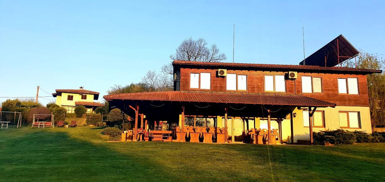 Complex Pristan In The Mountain Hotel Shilkovtsi Exterior photo