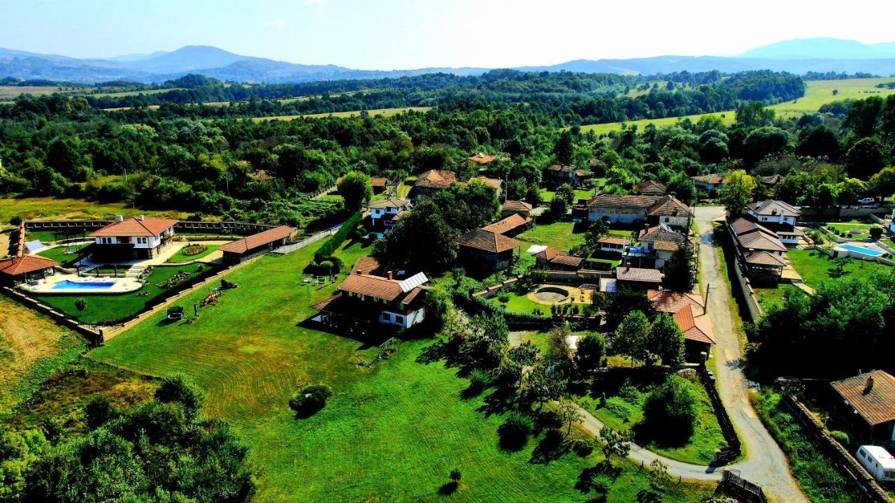 Complex Pristan In The Mountain Hotel Shilkovtsi Exterior photo