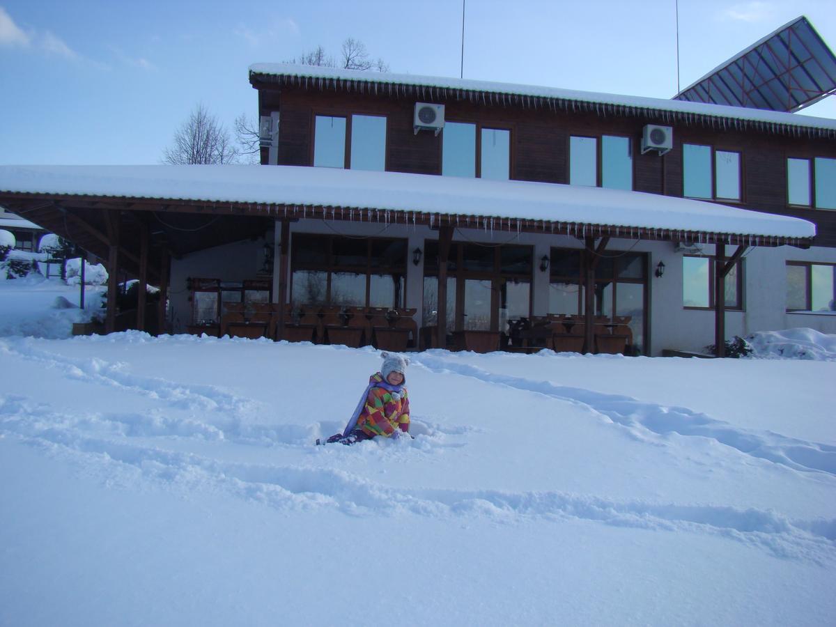 Complex Pristan In The Mountain Hotel Shilkovtsi Exterior photo